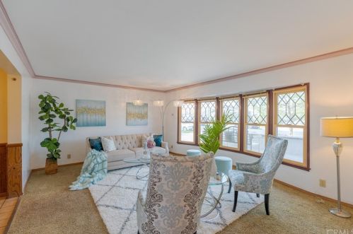 15542 Cornuta Ave, Bellflower CA 90706-4805 exterior