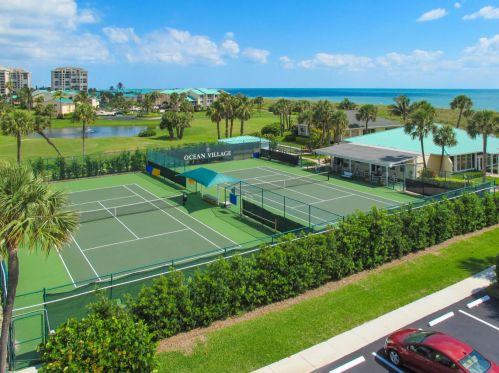 702 Southstar Dr, Fort Pierce FL 34949-9120 exterior