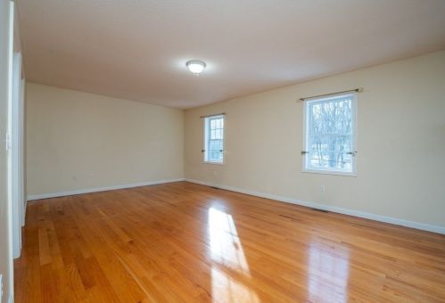 29 Pocantico Ave, Springfield MA 01109-1463 exterior