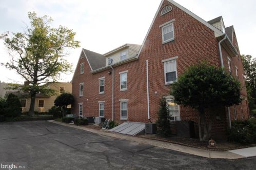 147 3 St, New Castle DE 19720-4536 exterior