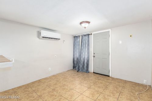 225 Columbia St, Tucson AZ  85714-2517 exterior