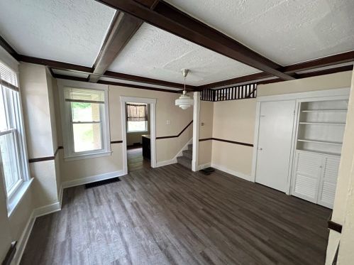 3027 Bremen Ave, Pittsburgh, PA 15227-2413