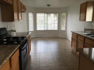 9017 Saint Jean Ct, Bakersfield, CA 93312-4337