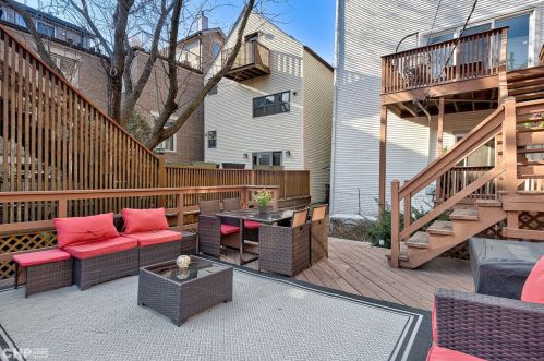 2743 Greenview Ave, Chicago IL 60657-4007 exterior