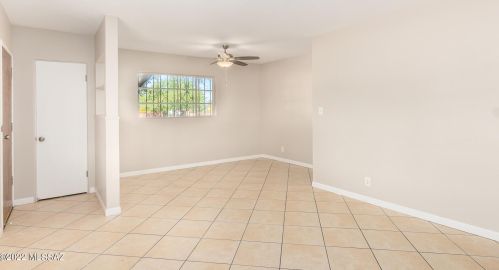 1575 Grant Rd, Tucson AZ  85719-3313 exterior