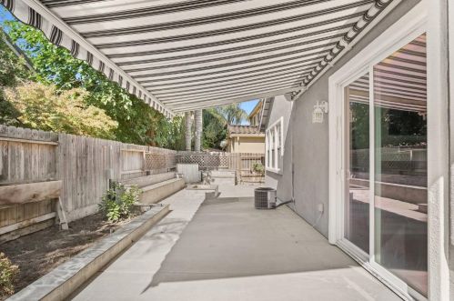 1272 Paseo Belleza, Turlock CA 95382-7396 exterior