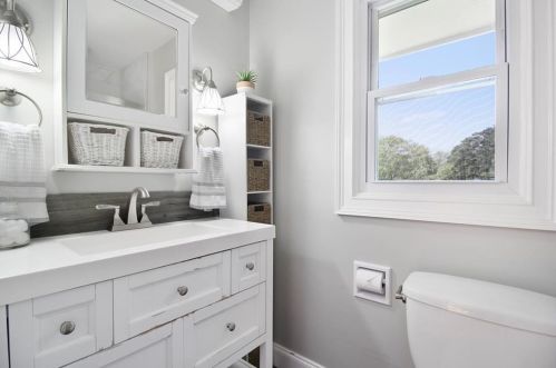 2852 Caraway Dr, Tucker GA 30084-2337 exterior