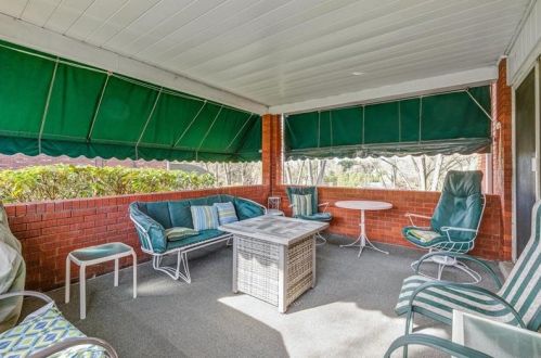 421 Englewood Dr, Pittsburgh, PA 15237-3783