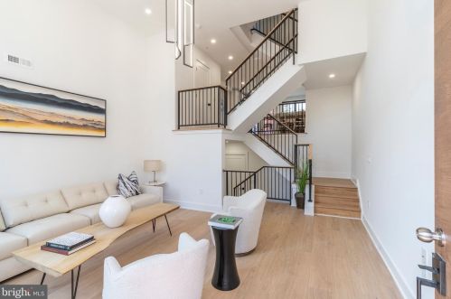 930 Bonsall St, Philadelphia, PA 19146-0025