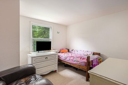 1723 Derbyshire St, Grand Rapids MI 49508-2524 exterior