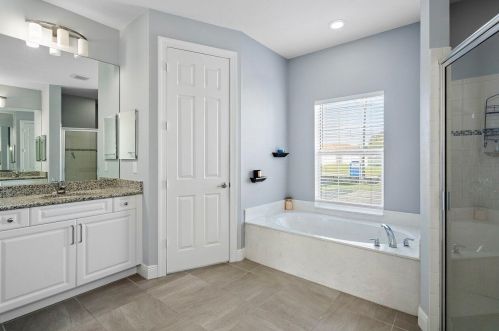 364 Saginaw Ave, Fort Pierce FL  34953-5988 exterior