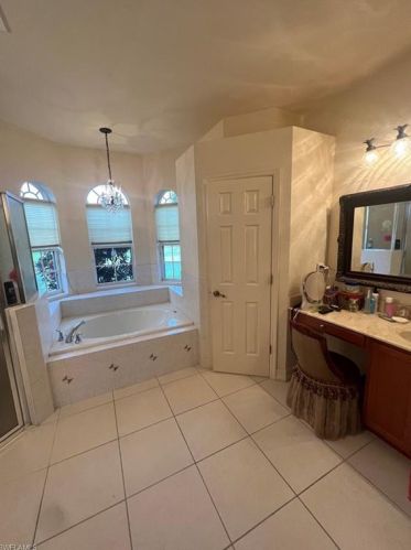 18463 Royal Hammock Blvd, Naples FL 34114-8931 exterior