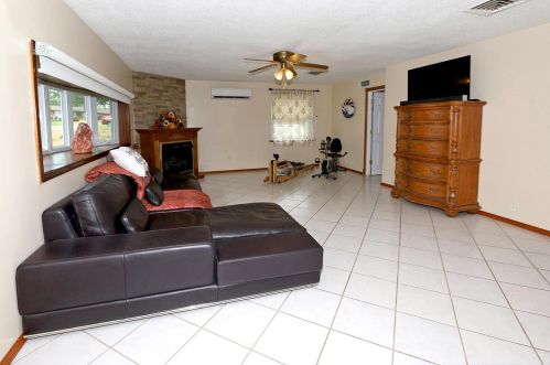 11854 Kramper Ln, Saint Louis MO 63128-1432 exterior