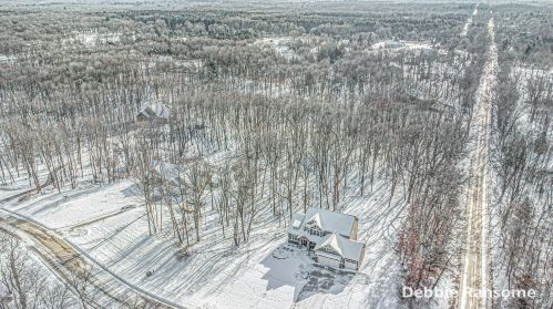 1839 Starr View Ln, Middlevle MI 49333-8061 exterior