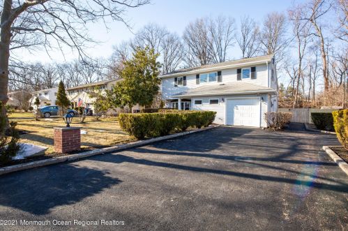 69 Locust Ave, Fanwood, NJ 07023-1316