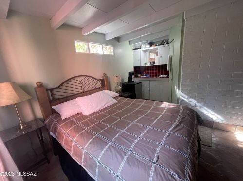 10700 Tanque Verde Rd, Tucson AZ 85749-9611 exterior