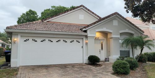 8519 Bay Springs Dr, Orlando FL  32819-4970 exterior