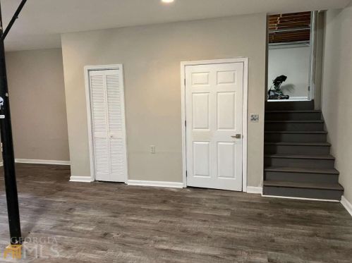 6959 Lakeview Ln, Atlanta GA  30360-1838 exterior