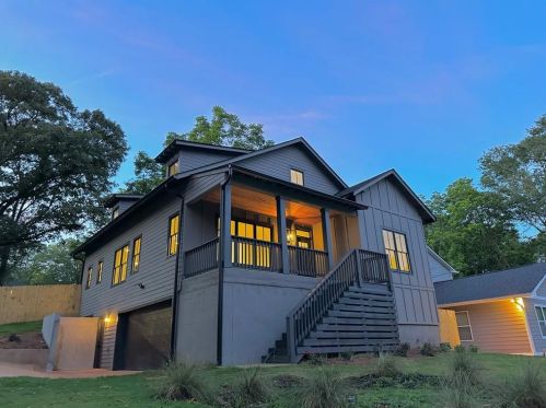 192 Claire Dr, Atlanta GA  30315-5002 exterior