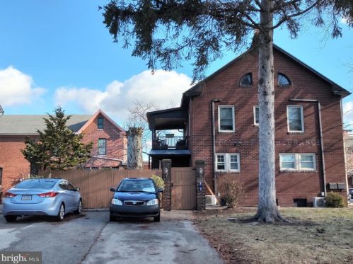 25 Walnut St, Hanover, PA 17331-3135