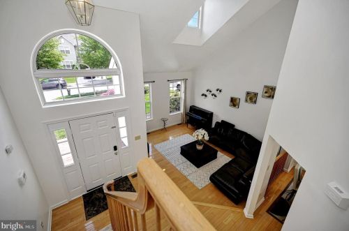 99 York Dr, Princeton NJ 08540-7946 exterior