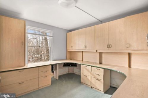 2115 Hanover St, Silver Spring MD 20910-2103 exterior