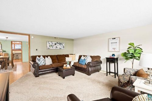 1439 Minnesota Ave, Duluth MN 55802-2429 exterior