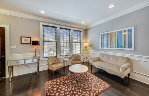 3216 Albany Ave, Chicago IL 60618-5702 exterior