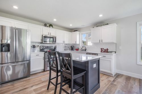 8401 Interlochen St, Kalamazoo MI  49009-3931 exterior