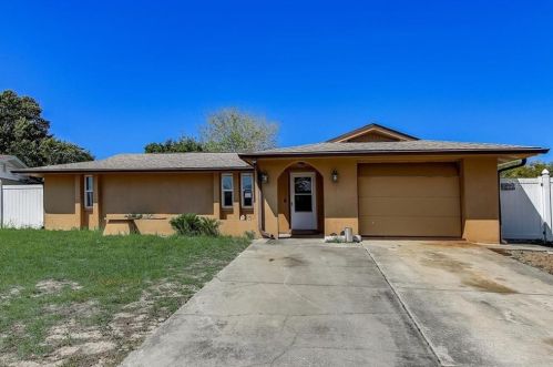 7612 Dale Dr, Port Richey, FL 34668-1020