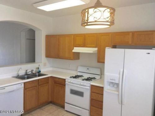 7367 Mesquite River Dr, Tucson AZ  85743-5132 exterior