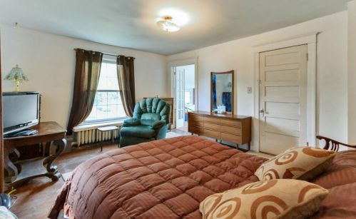 1413 8 Ave, Broadview IL 60153-1910 exterior