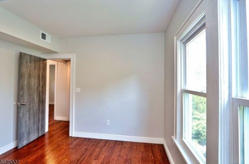 34 Enfield Ave, Montclair NJ 07042-3118 exterior