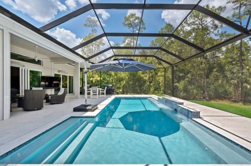 4677 5 Ave, Naples FL 34117-4106 exterior