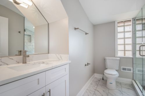 5621 Ozark Ave, Chicago IL  60631-3317 exterior