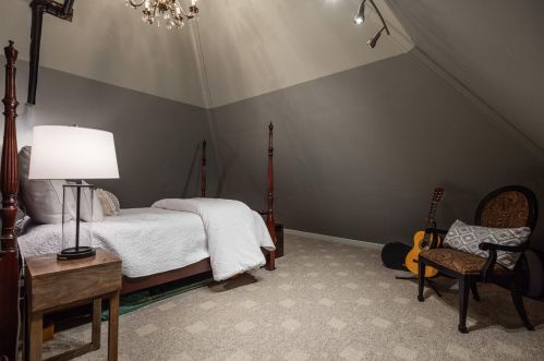 4531 Frederick Ave, Milwaukee WI 53211-3644 exterior