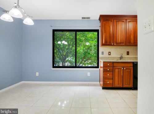 1655 Westwind Way, Mc Lean VA 22102-1604 exterior