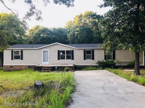 123 Hillcreek Dr, Parkton, NC 28371-8707