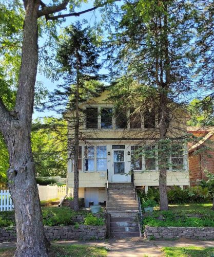 1211 103rd Ave, Duluth, MN 55808-1720