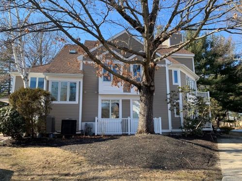 26 Pointe Rok Dr, Worcester, MA 01604-1463