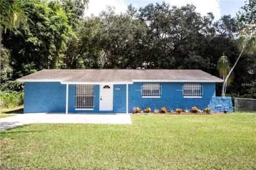 6727 Forrestvale Ln, Tampa FL  33634-4705 exterior