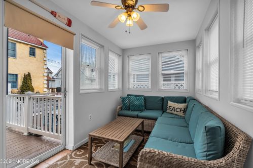 125 Throssell Rd, Lavallette NJ 08735-3230 exterior