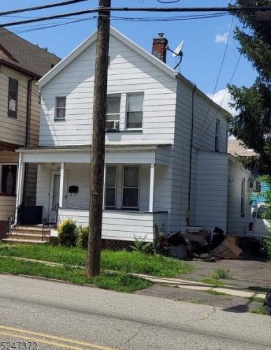 432 Highland Ave, Passaic Park, NJ 07055-3223