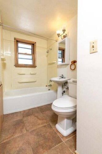 3612 63, Milwaukee WI 53210-1426 exterior