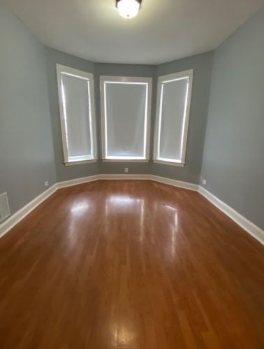 5540 Paulina St, Chicago, IL 60640-1126