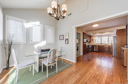 4 Ashford Ct, Farmington CT 06032-1531 exterior