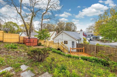 255 Melville Rd, Huntington Station NY 11746-7602 exterior