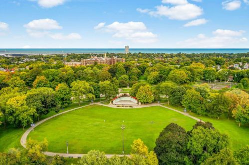 439 Oklahoma Ave, Milwaukee WI 53207-3076 exterior