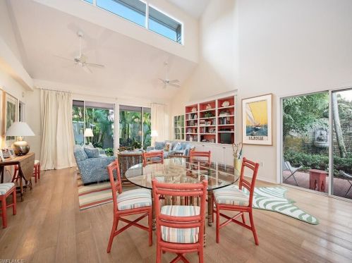 620 Bridgeway Ln, Naples FL 34108-2777 exterior