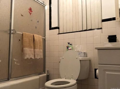 411 High St, Mount Vernon NY 10550-1810 exterior